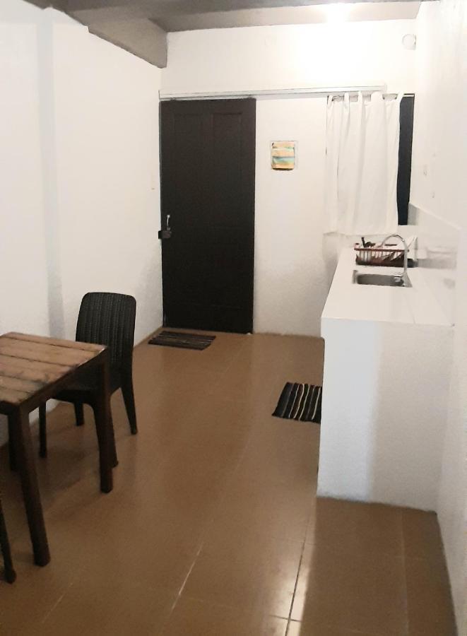 Angel And Marie'S Acroom For 1-2Pax Сан Хуан Екстериор снимка